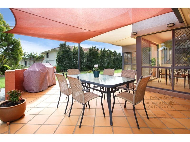 11 Homewood Place, Carindale QLD 4152