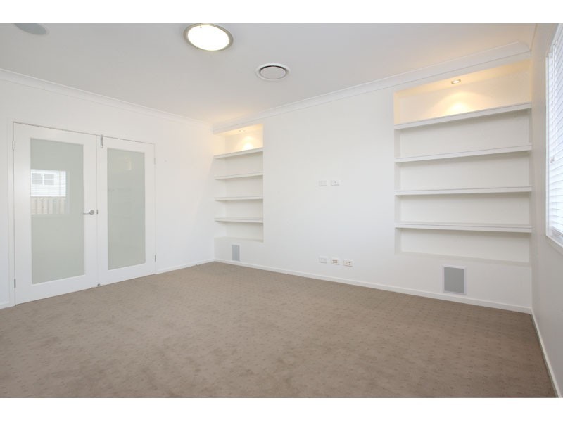 11 Brine Place, Underwood QLD 4119