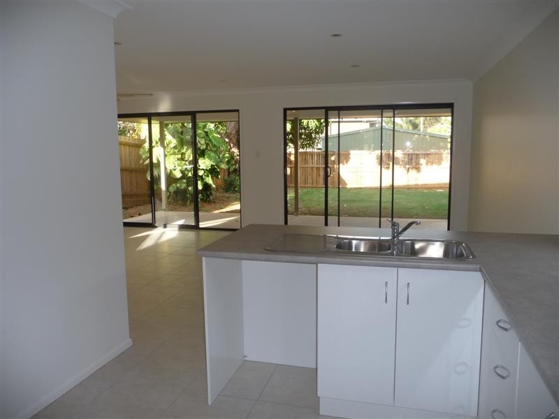 15 Tina Street, Redland Bay QLD 4165