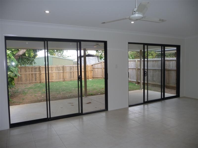 15 Tina Street, Redland Bay QLD 4165