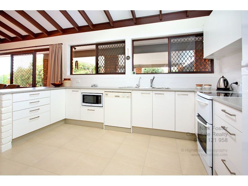 55 Tristan Street, Carindale QLD 4152