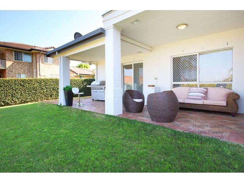 122 Cribb Road, Carindale QLD 4152