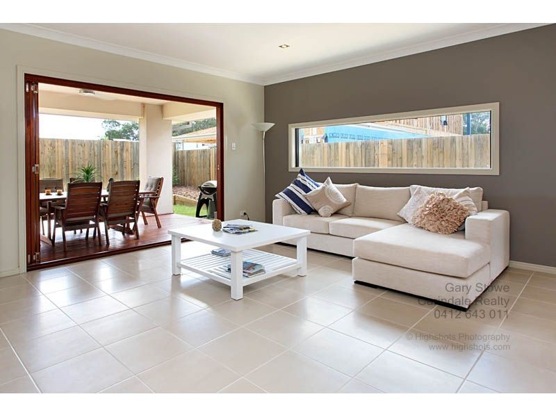 16 Feathertail Place, Wakerley QLD 4154