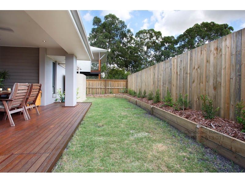 16 Feathertail Place, Wakerley QLD 4154