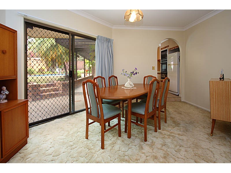 40 Naretha Street, Carindale QLD 4152