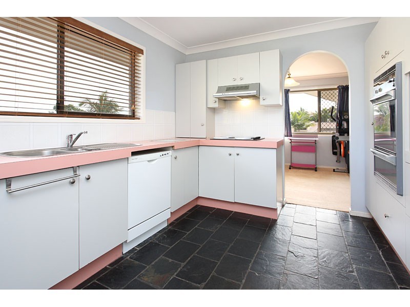 17 Gon Chee Court, Carindale QLD 4152