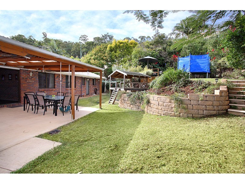 17 Gon Chee Court, Carindale QLD 4152