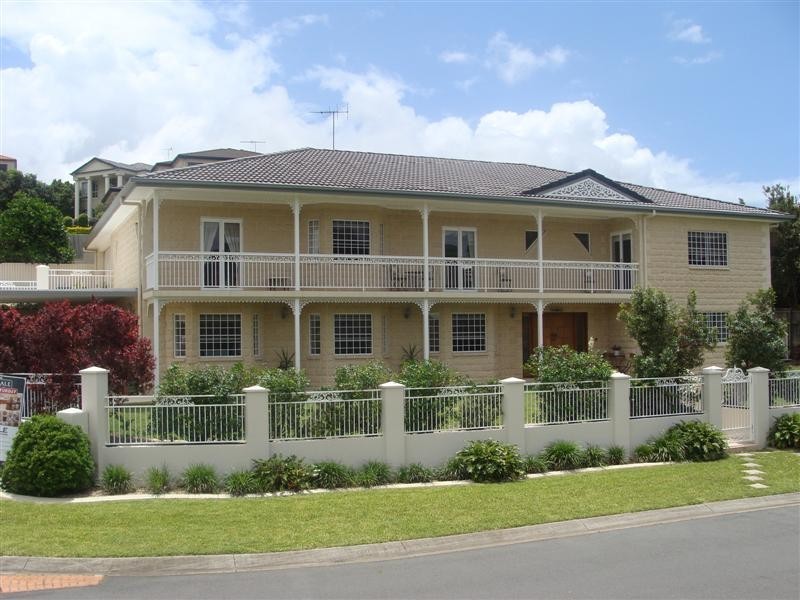 3 Highbury Close, Carindale QLD 4152