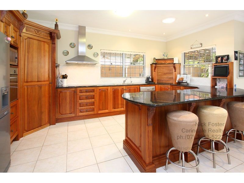 3 Highbury Close, Carindale QLD 4152