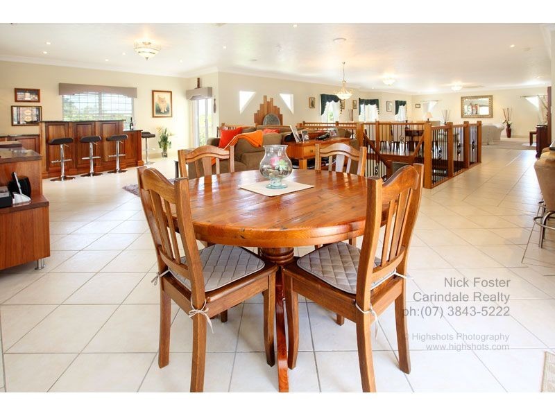 3 Highbury Close, Carindale QLD 4152