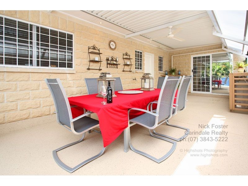 3 Highbury Close, Carindale QLD 4152