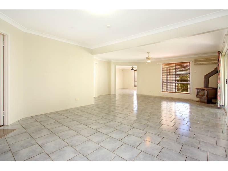 4 Picasso Place, Mackenzie QLD 4156