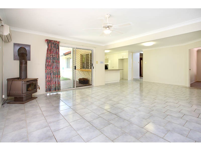 4 Picasso Place, Mackenzie QLD 4156