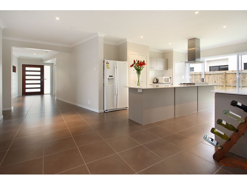 65 Taylor Place, Mackenzie QLD 4156