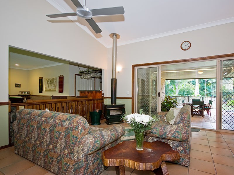 1192 Creek Rd, Carina Heights QLD 4152