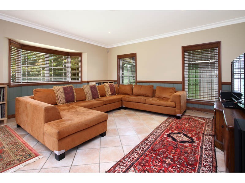 289 Cribb Road, Carindale QLD 4152