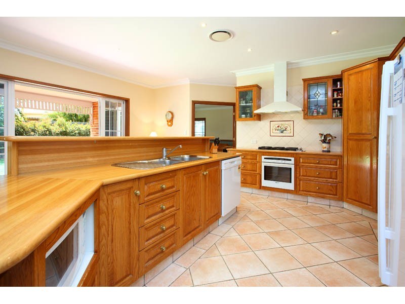 289 Cribb Road, Carindale QLD 4152