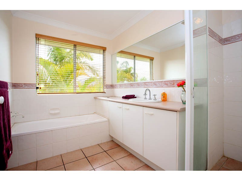6 Da Vinci Court, Mackenzie QLD 4156