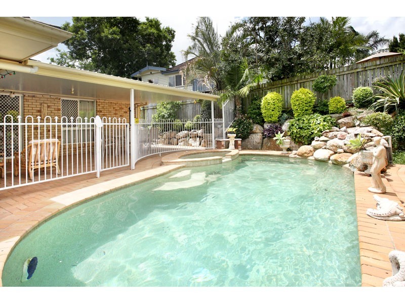 172  Broadwater Road, Mount Gravatt QLD 4122