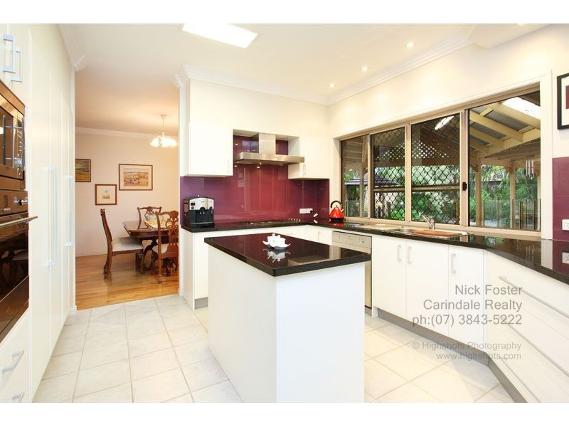 3 Mansfield Place, Mansfield QLD 4122
