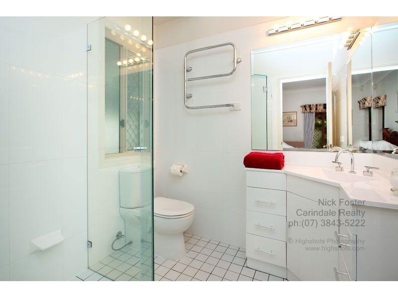 3 Mansfield Place, Mansfield QLD 4122