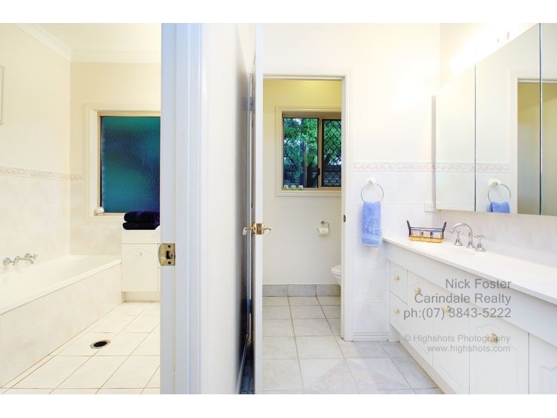 3 Mansfield Place, Mansfield QLD 4122