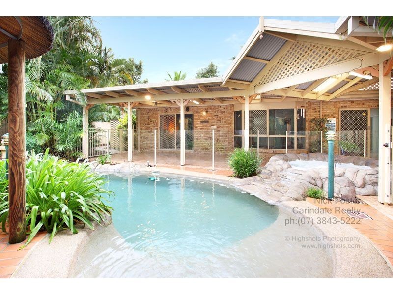 3 Mansfield Place, Mansfield QLD 4122