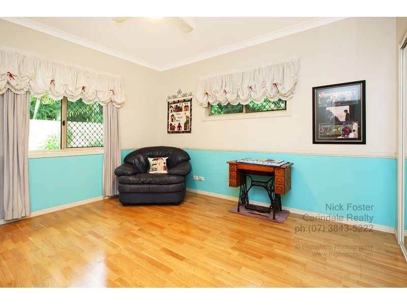 3 Mansfield Place, Mansfield QLD 4122