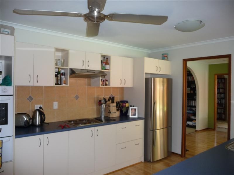 4  Ambrosius Street, Carindale QLD 4152