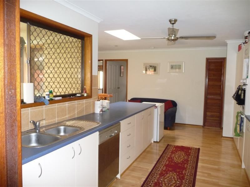 4  Ambrosius Street, Carindale QLD 4152