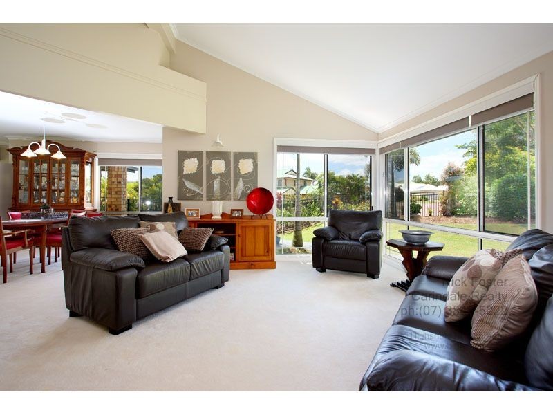 22 Hatherton Crescent, Carindale QLD 4152