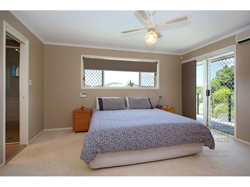 22 Hatherton Crescent, Carindale QLD 4152