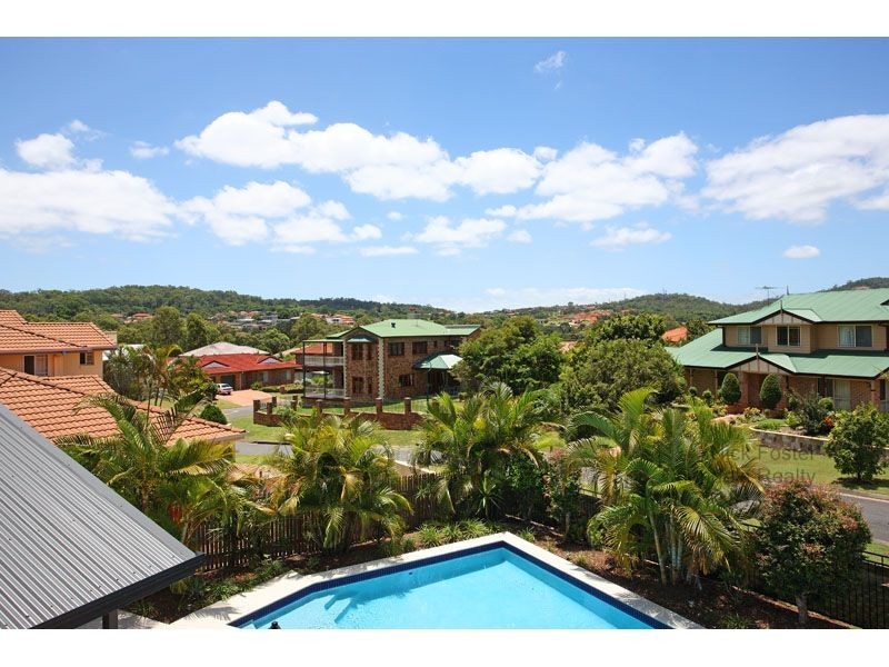 22 Hatherton Crescent, Carindale QLD 4152