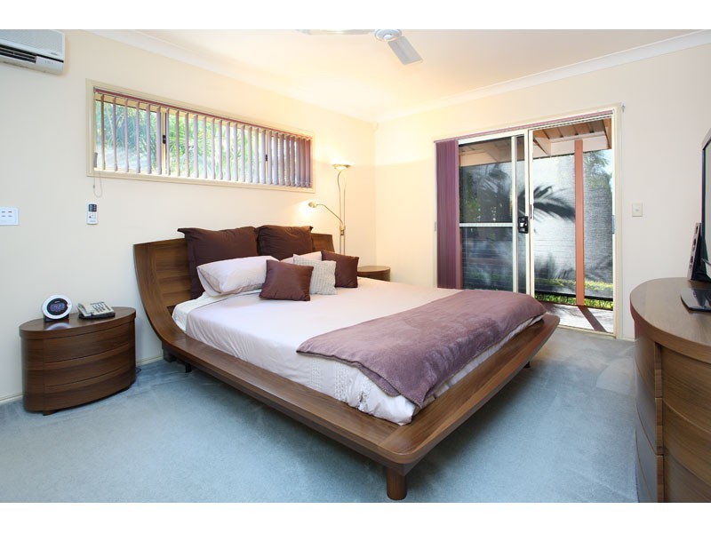 17 Forest Place, Carindale QLD 4152