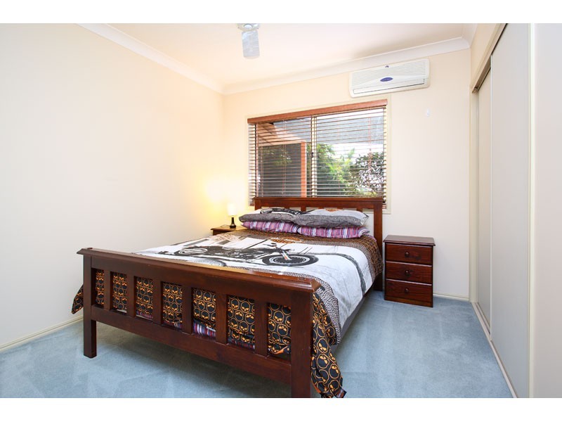 17 Forest Place, Carindale QLD 4152