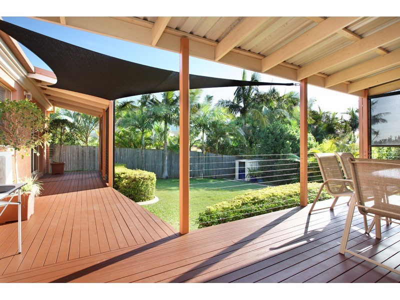 17 Forest Place, Carindale QLD 4152