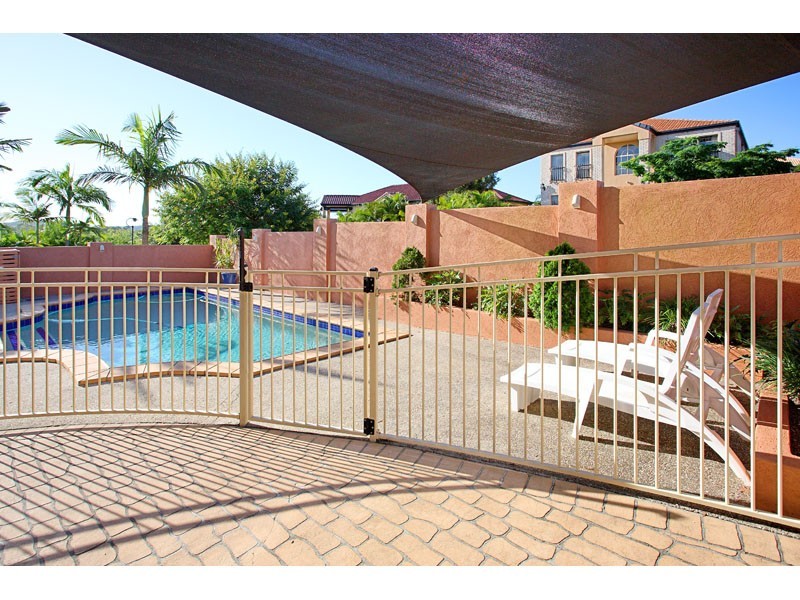 17 Forest Place, Carindale QLD 4152