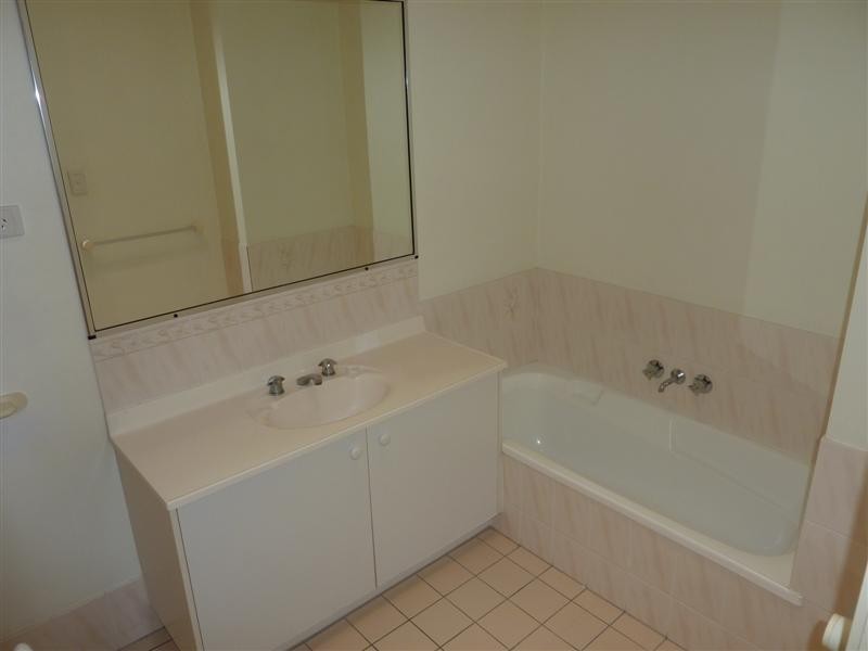 2/9 Kirkpatrick Street, Tingalpa QLD 4173