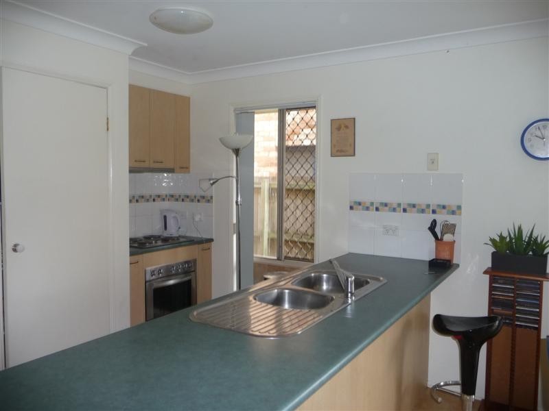 13 Araluen Street, Carindale QLD 4152