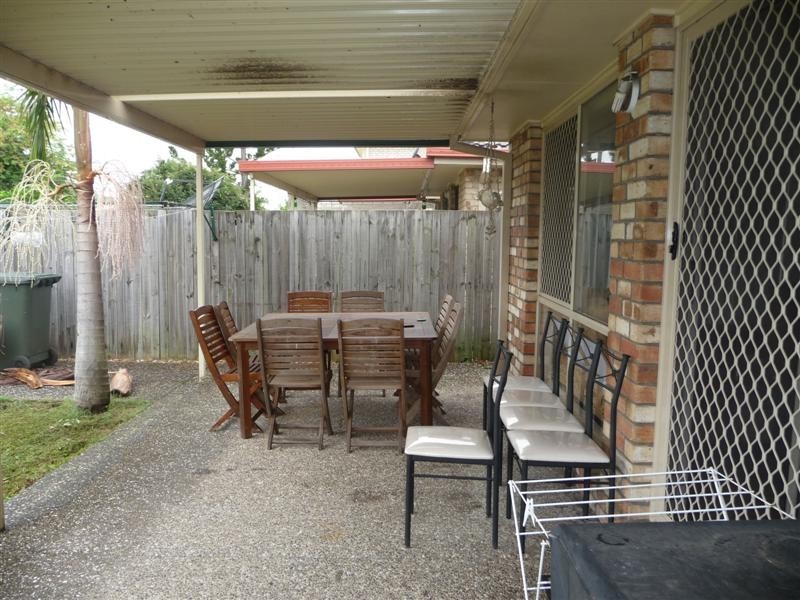 13 Araluen Street, Carindale QLD 4152