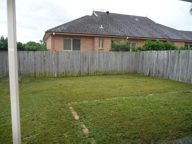 13 Araluen Street, Carindale QLD 4152