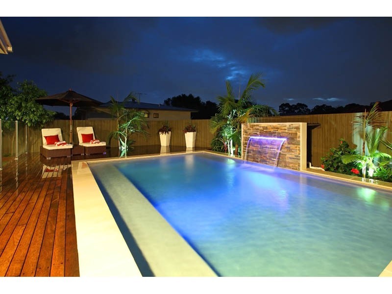 15 Woodland Street, Carindale QLD 4152