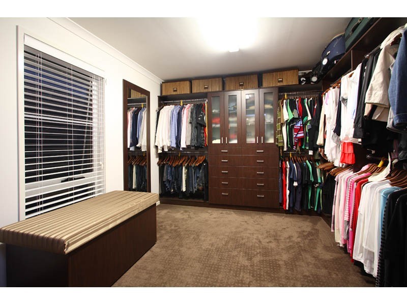 15 Woodland Street, Carindale QLD 4152