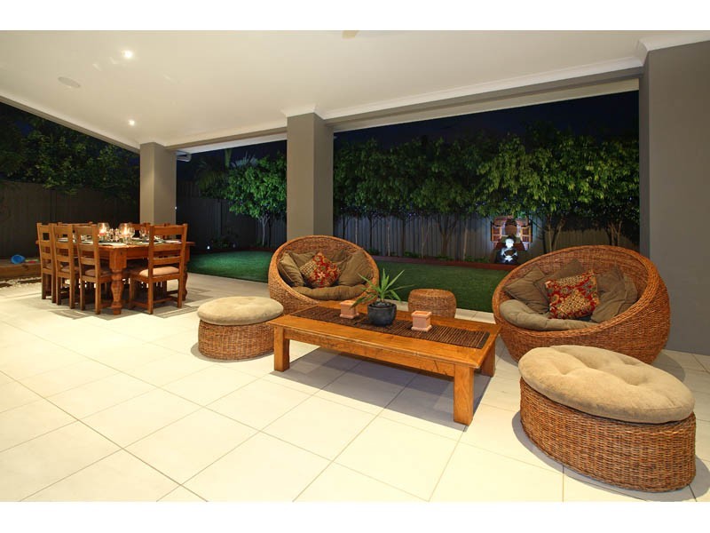 15 Woodland Street, Carindale QLD 4152