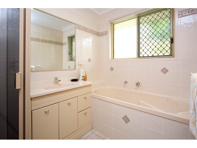 85 Gainsborough Avenue, Mackenzie QLD 4156