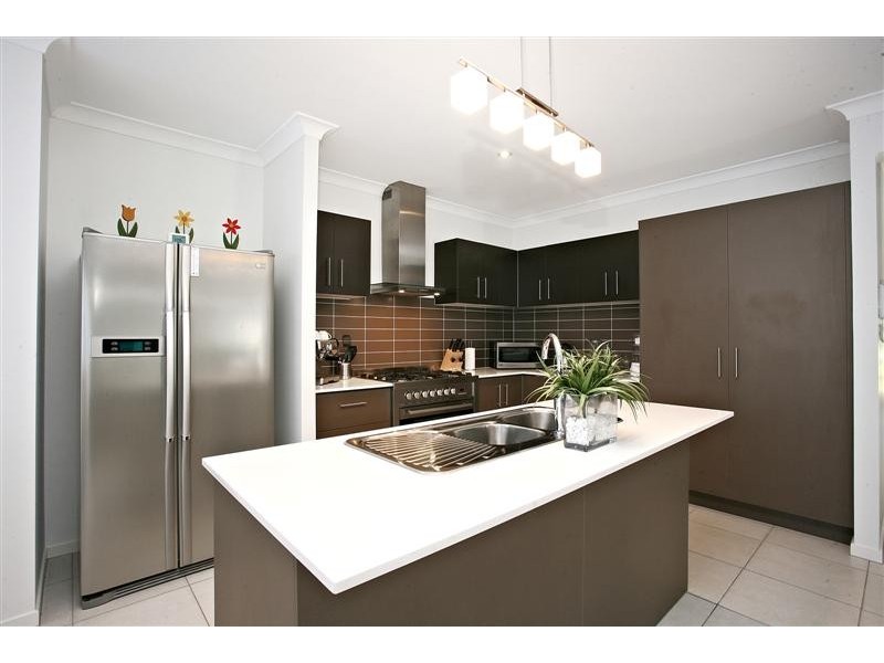 23 Taylor Place, Mackenzie QLD 4156