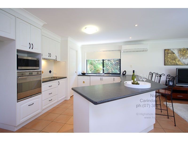 7 Kilburn Close, Carindale QLD 4152