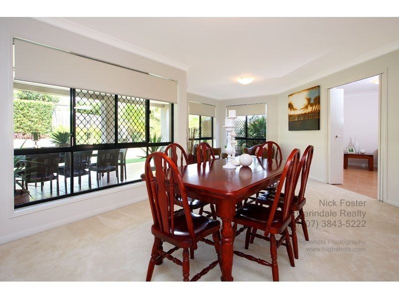 7 Kilburn Close, Carindale QLD 4152