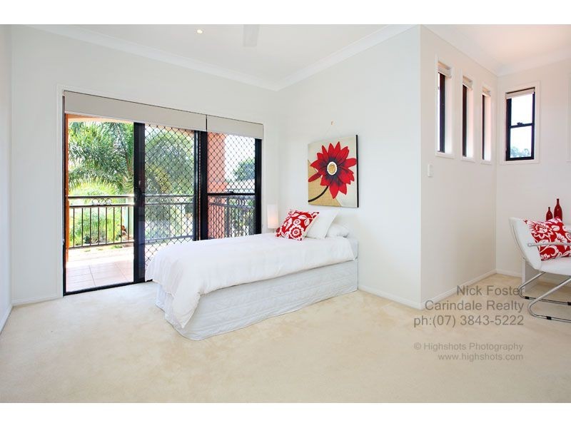 7 Kilburn Close, Carindale QLD 4152