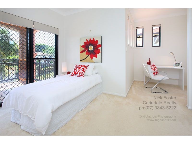 7 Kilburn Close, Carindale QLD 4152